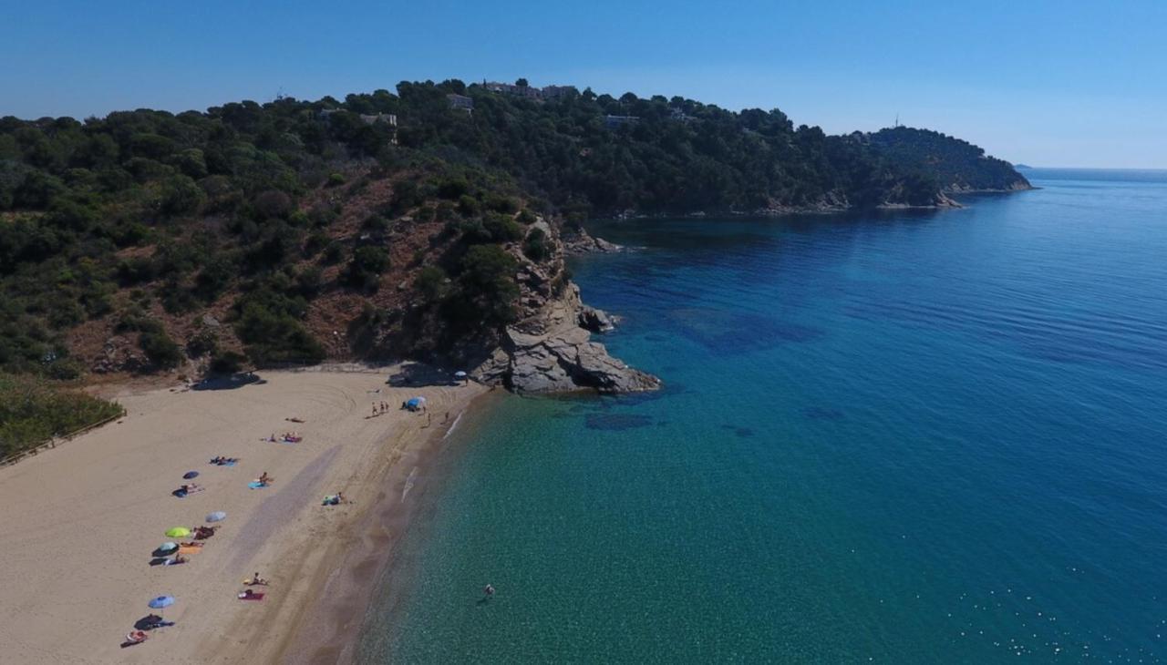 New T2 rénové proche plage Bonporteau avec Clim et parking Cavalaire-sur-Mer Esterno foto